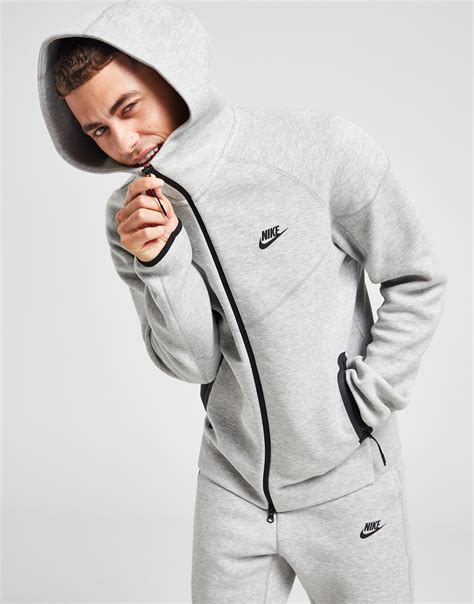 Nike Tech Fleece.